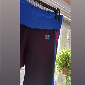 Champion Leggings Size Small *fits like size medium* WORN ONCE!